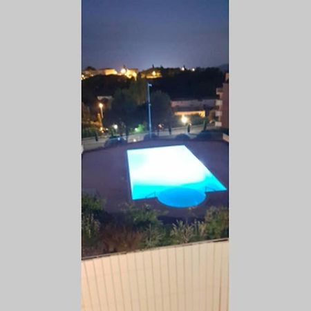 Appartement 4/6 Pers Fréjus Esterno foto